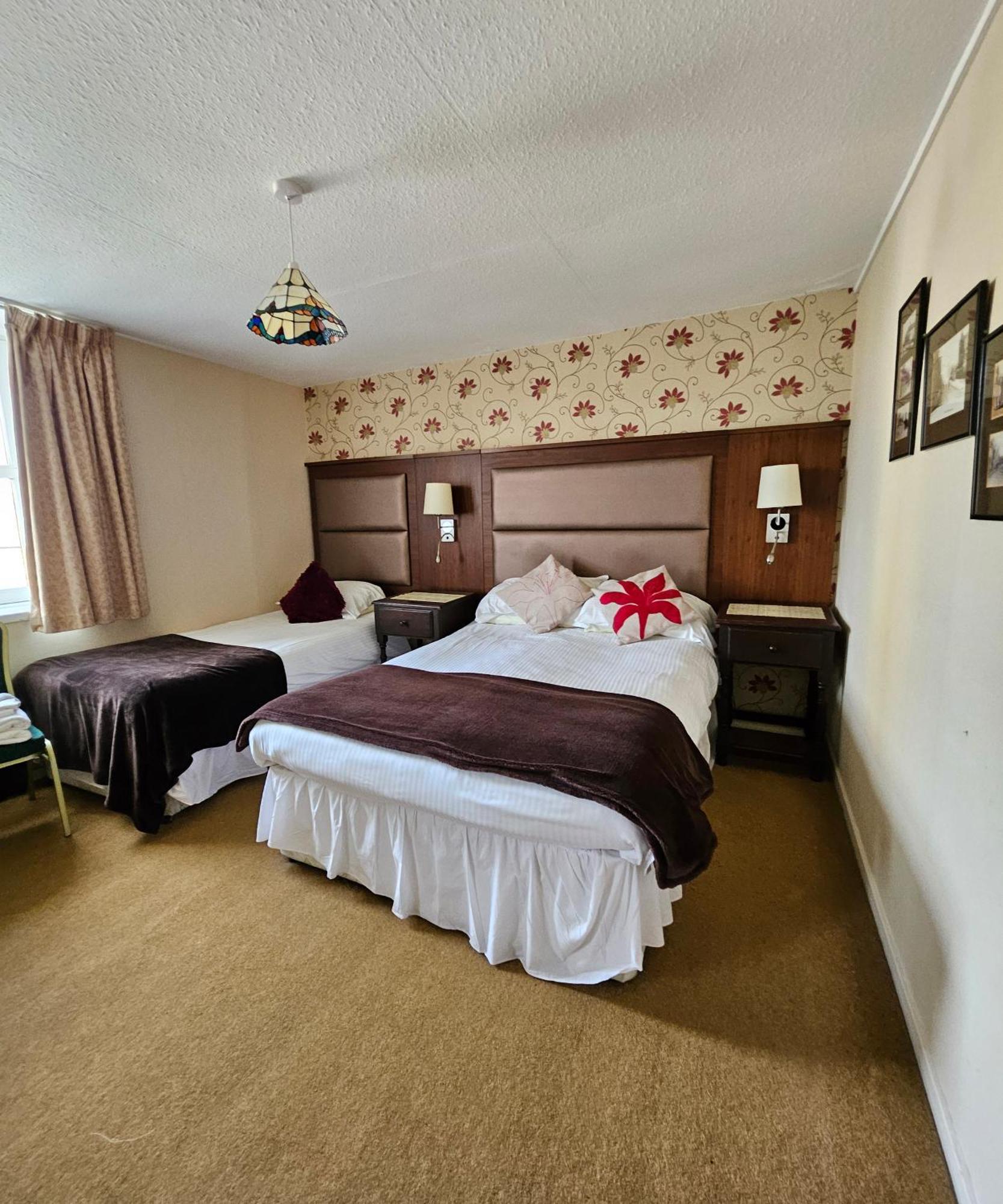 Station Hotel Portsoy Bagian luar foto