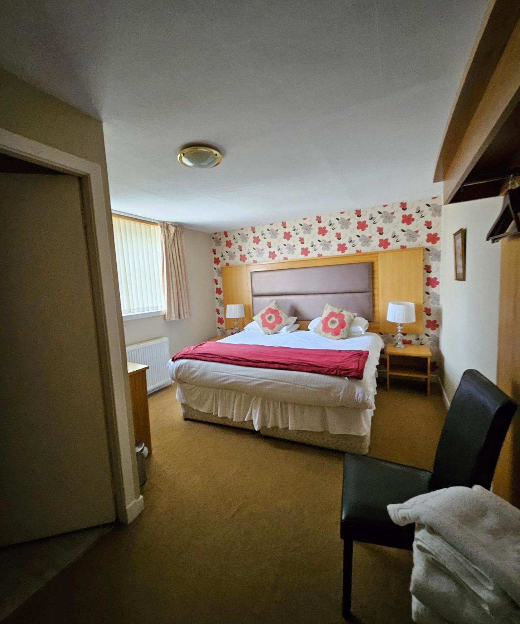 Station Hotel Portsoy Bagian luar foto