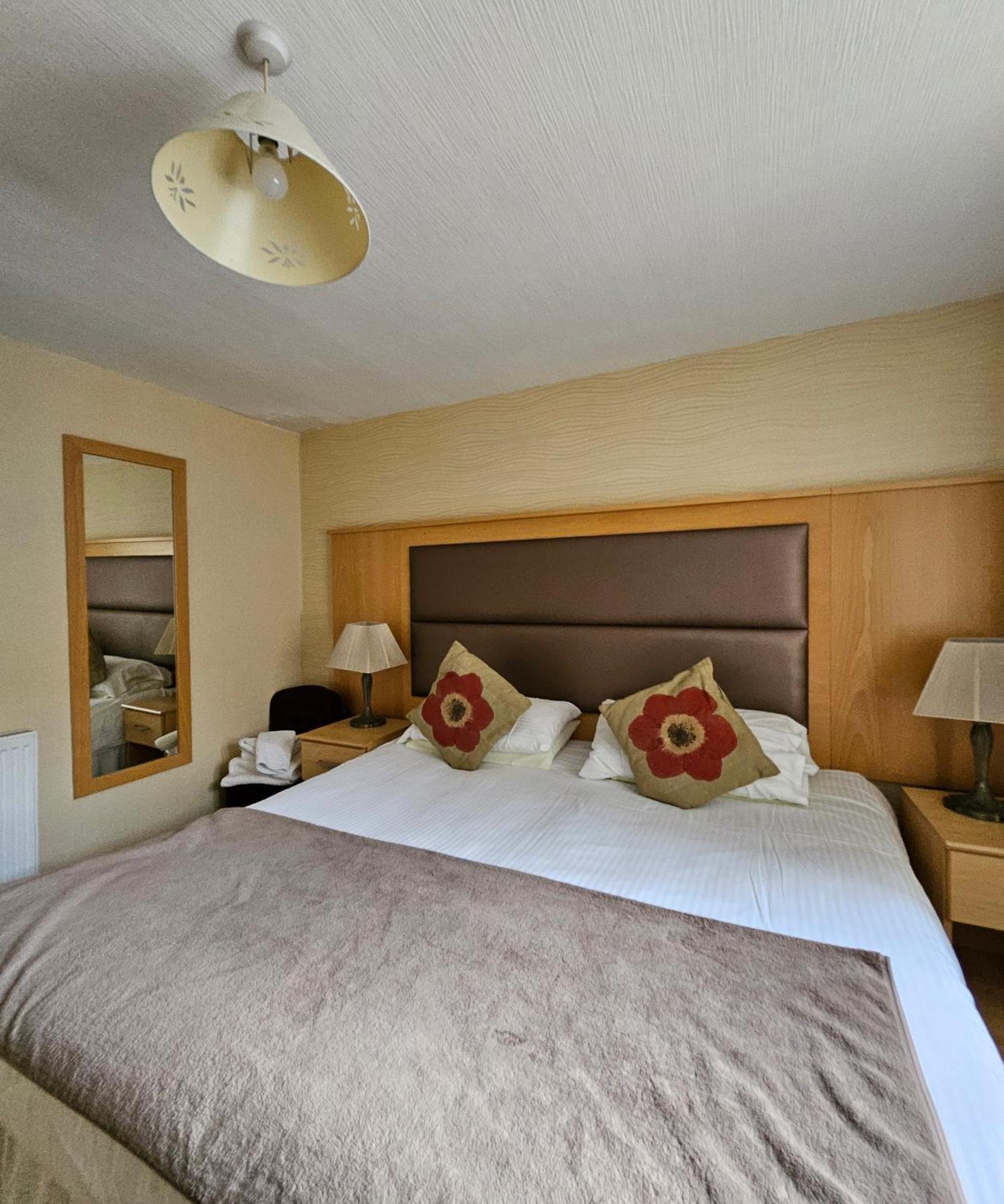 Station Hotel Portsoy Bagian luar foto