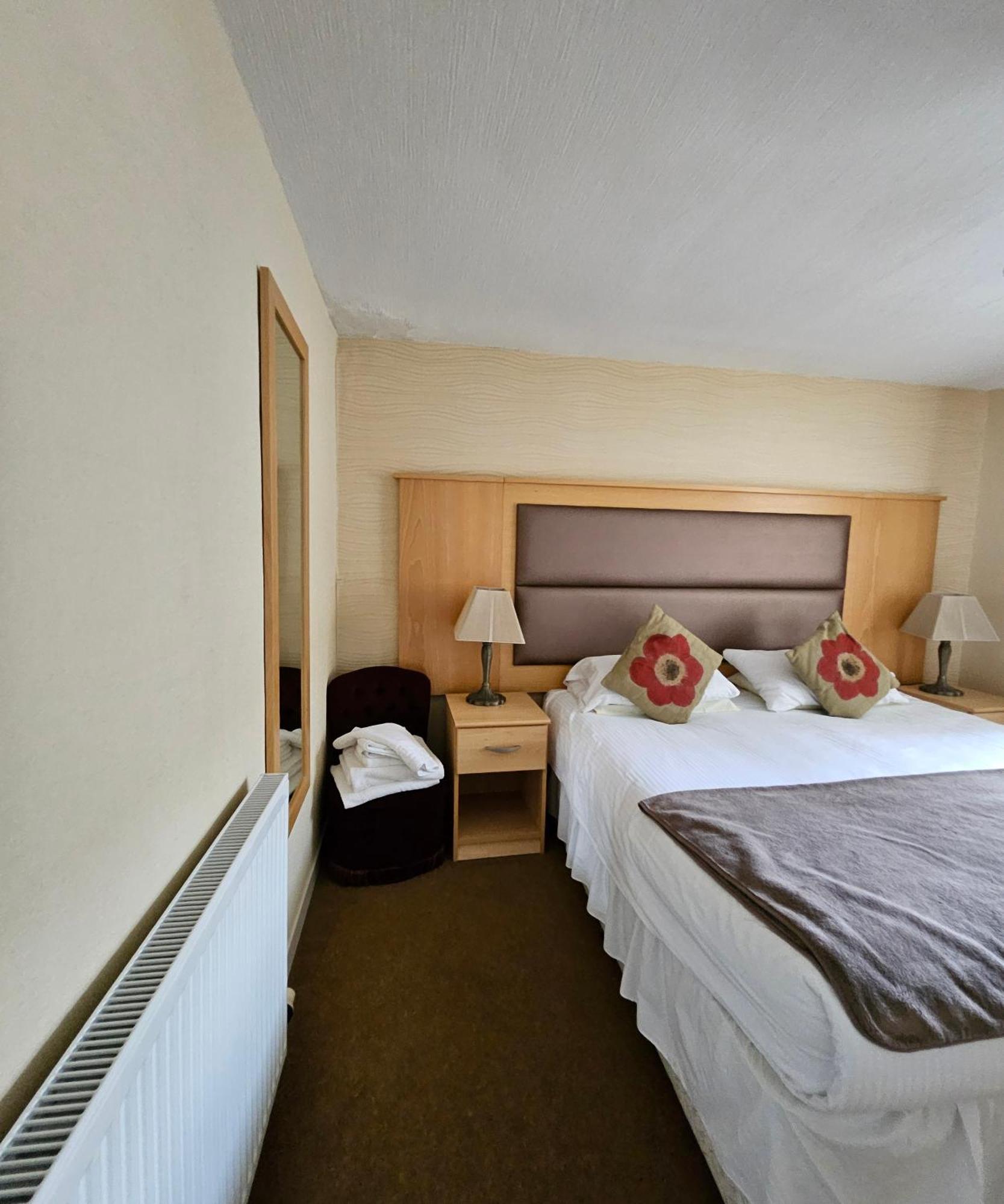 Station Hotel Portsoy Bagian luar foto