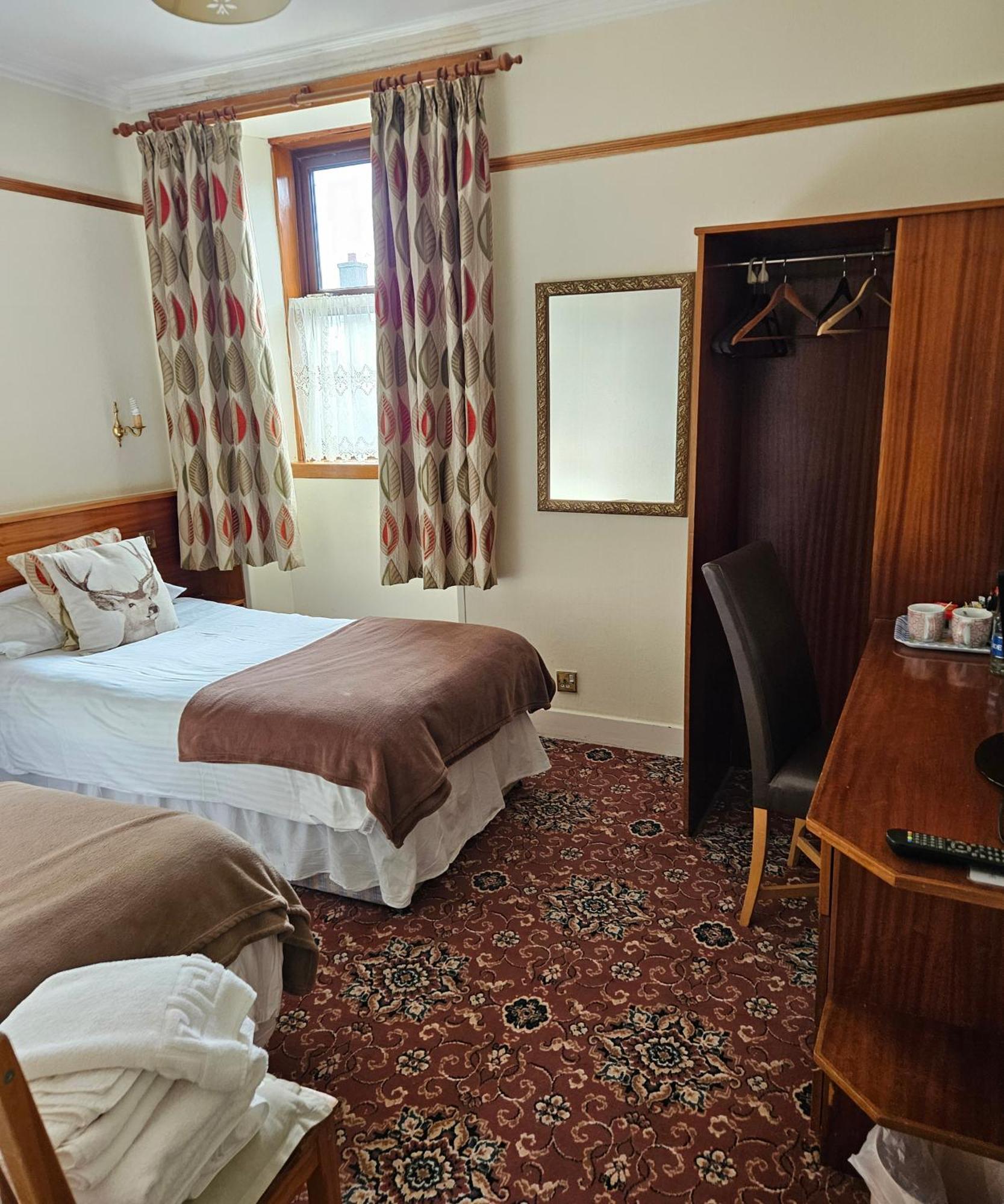 Station Hotel Portsoy Bagian luar foto