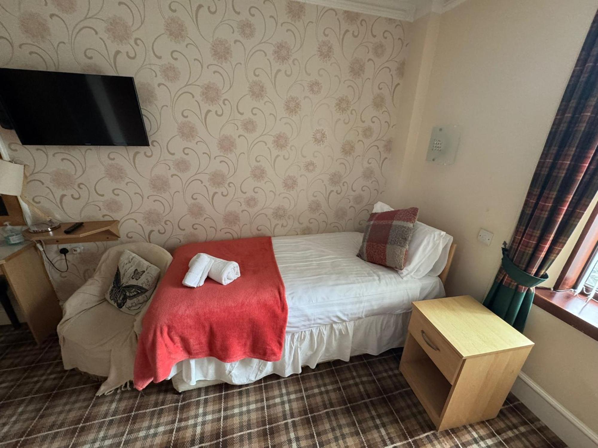 Station Hotel Portsoy Bagian luar foto