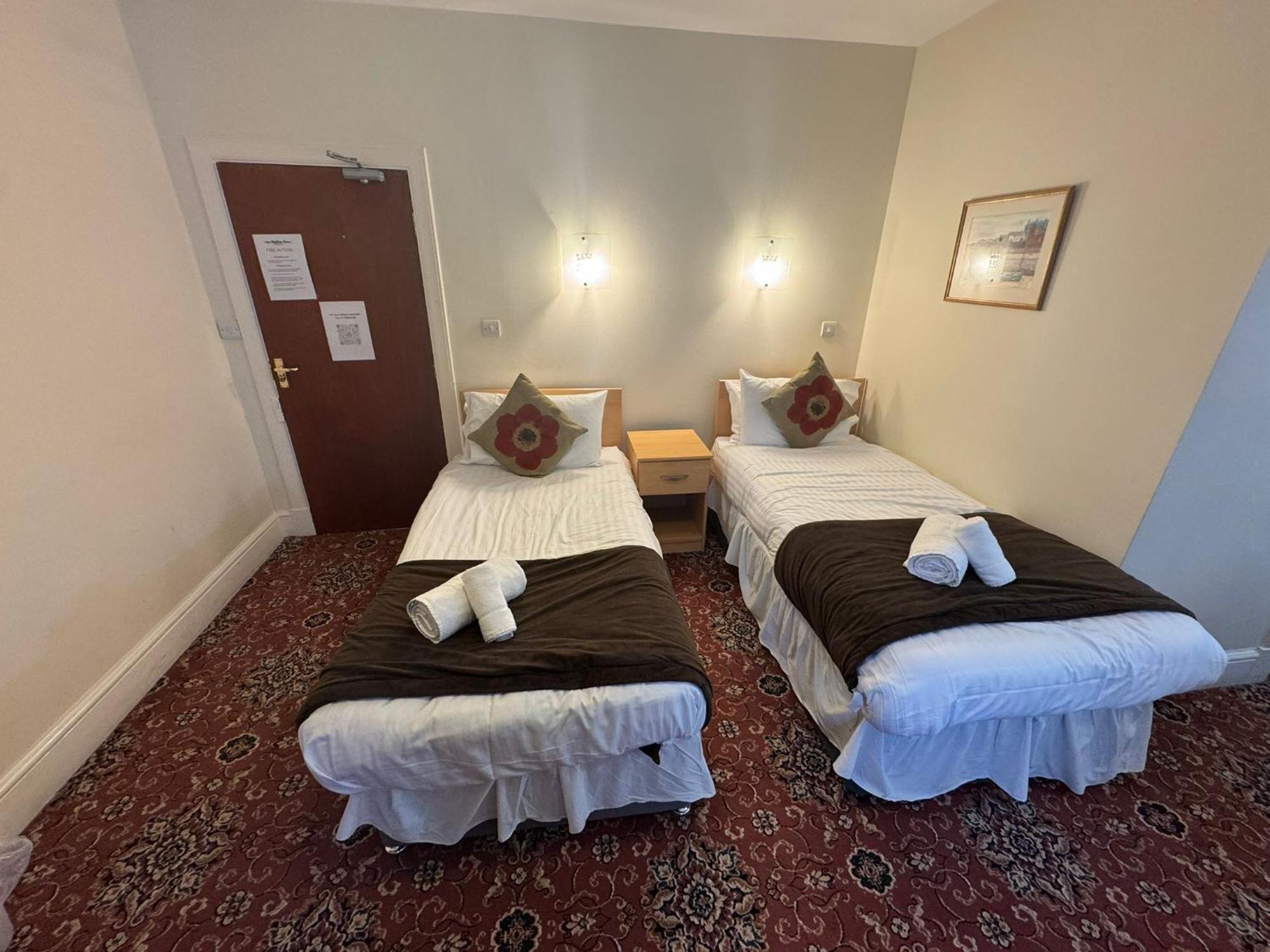 Station Hotel Portsoy Bagian luar foto